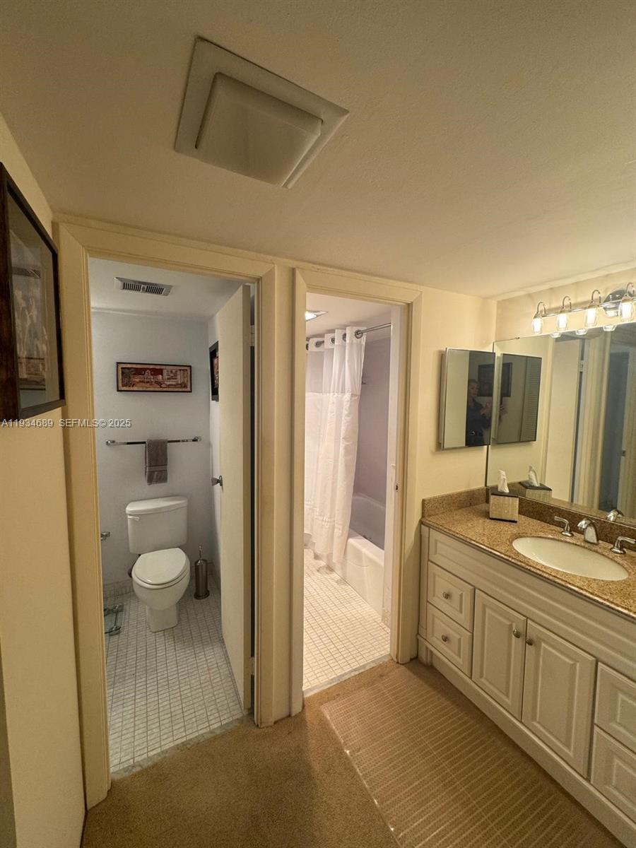 Photo of 20335 Country Club Dr  #1105, Aventura, Florida, 33180 - 