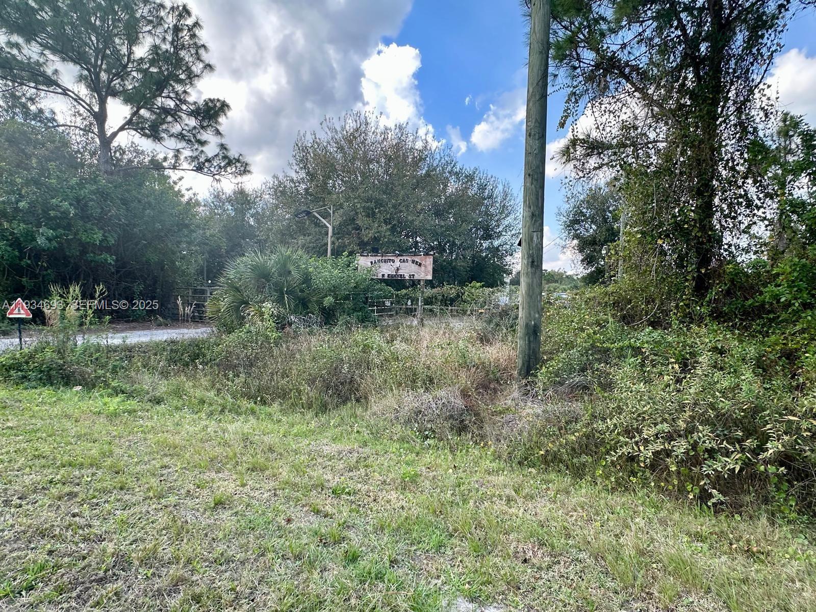   /   sq. ft. $ 2025-12-23 0 foto