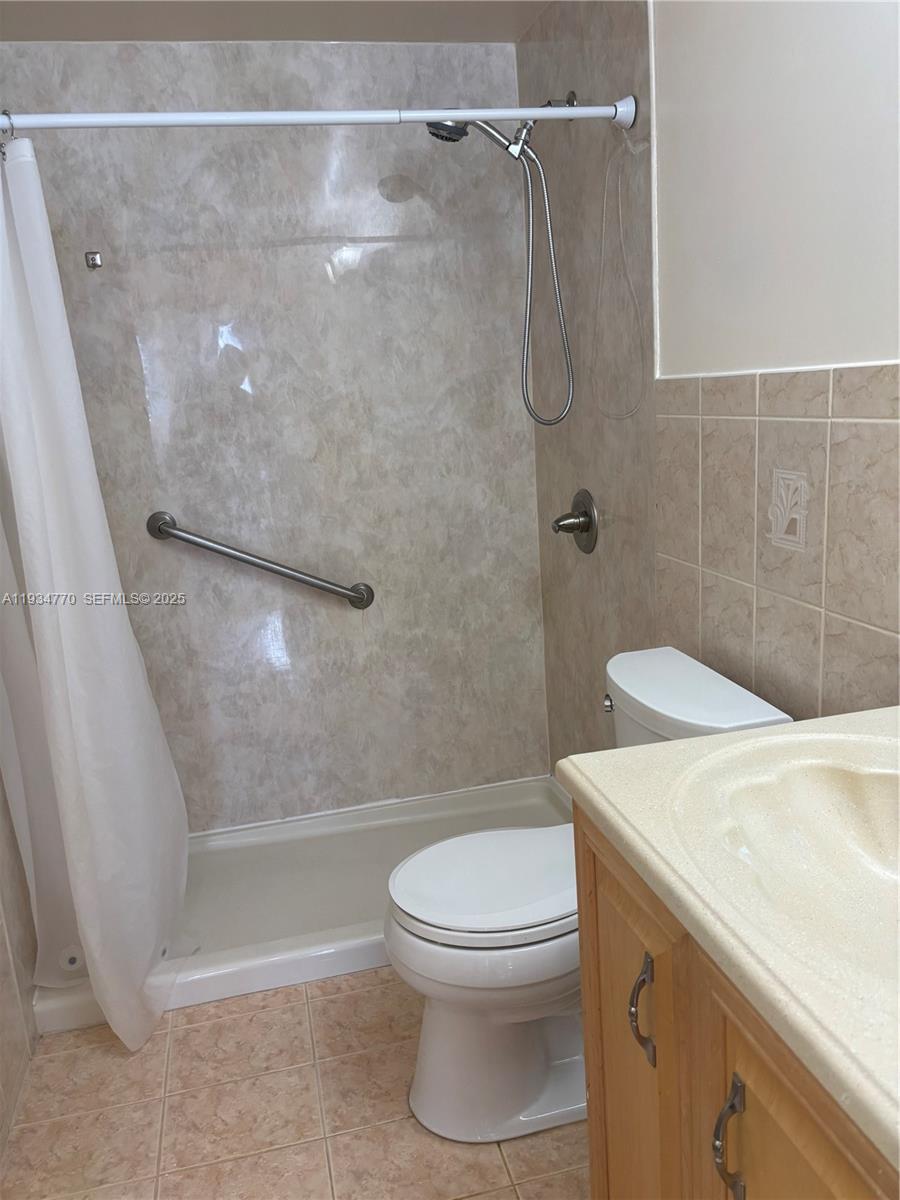 Photo of 1825 Ocean Dr #12, Hallandale Beach, Florida, 33009 -