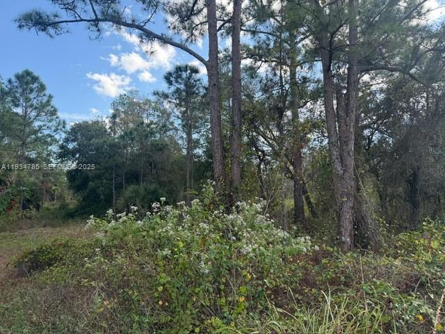   /   sq. ft. $ 2025-12-23 0 foto