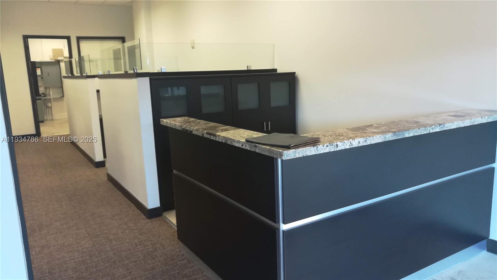 109  /   кв.футов $ 2026-01-26 0 Фото