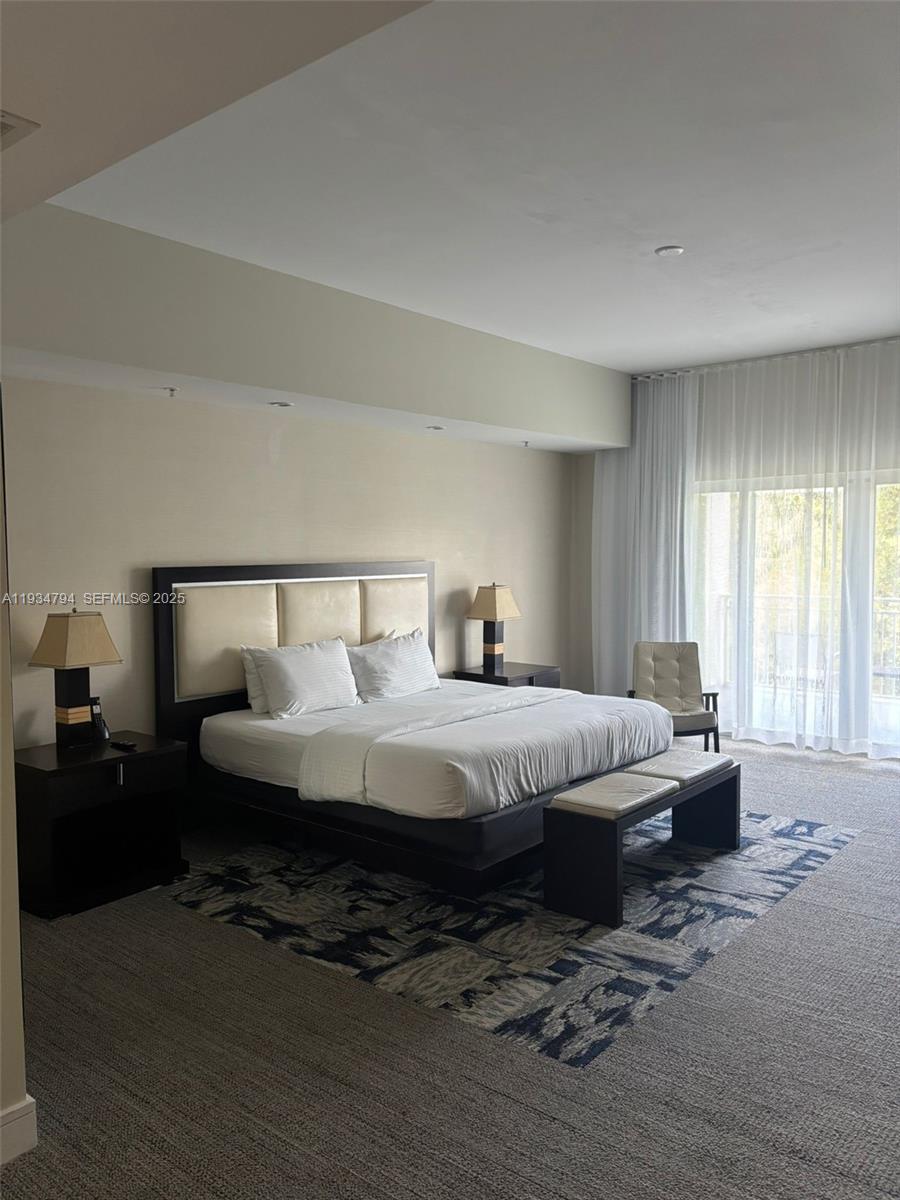 913 3 / 4 2070 sq. ft. $ 2025-12-23 0 foto