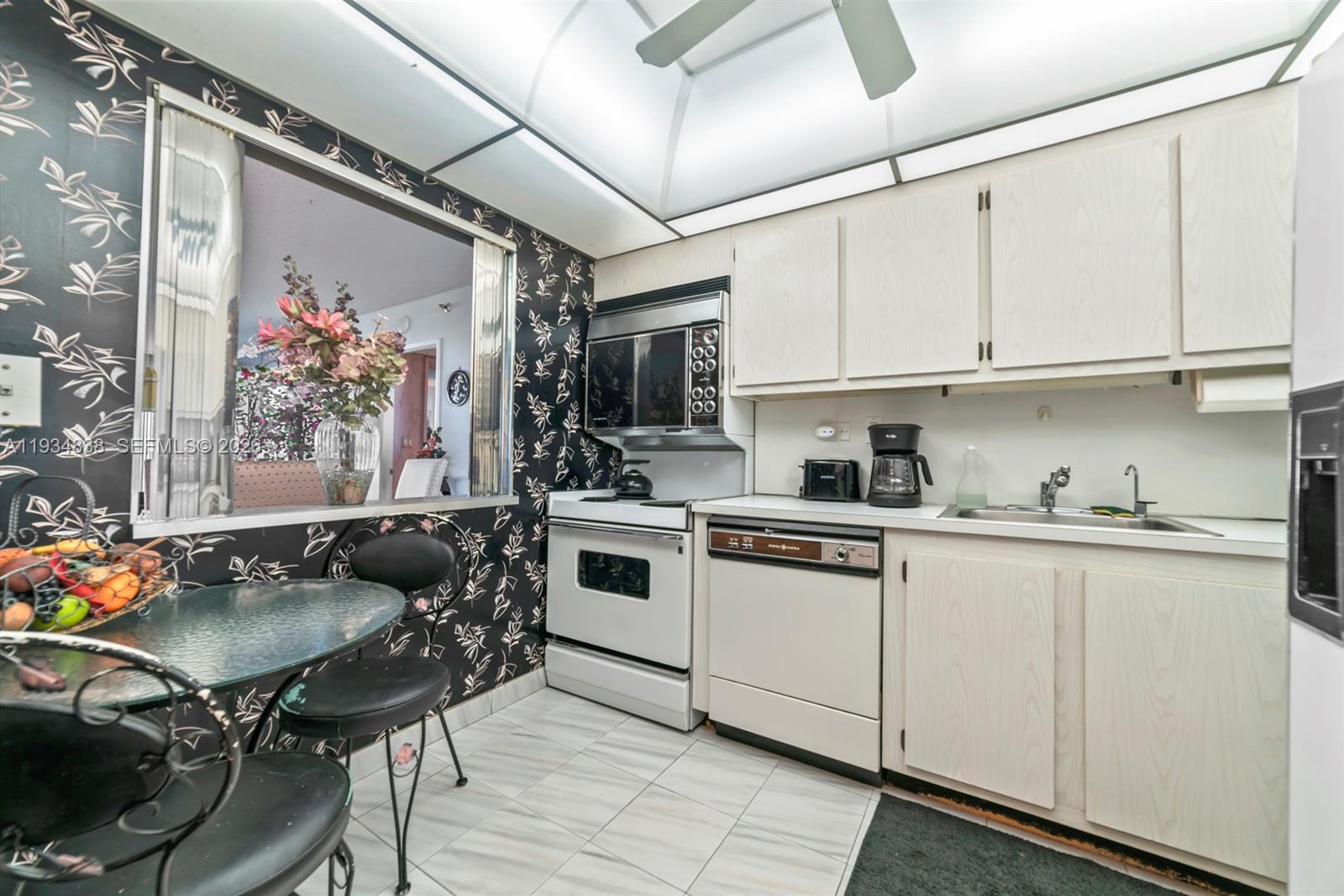 Photo of 20225 34th Ct #719, Aventura, Florida, 33180 -