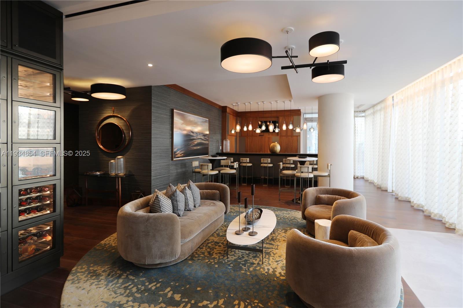 4003/4004 5 / 8 3252 sq. ft. $ 2025-12-23 0 Photo