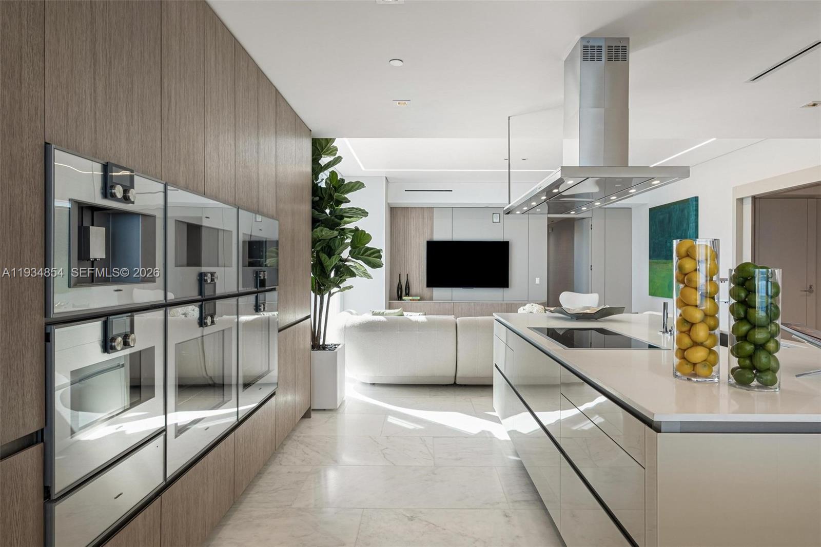 4003/4004 5 / 8 3252 sq. ft. $ 2025-12-23 0 Photo