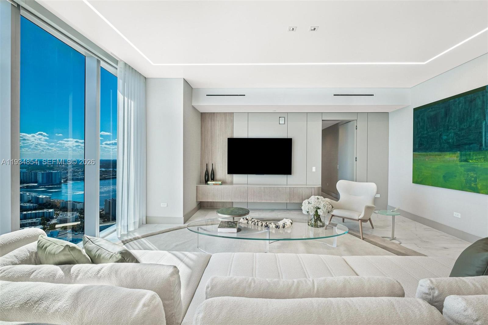 4003/4004 5 / 8 3252 sq. ft. $ 2025-12-23 0 Photo