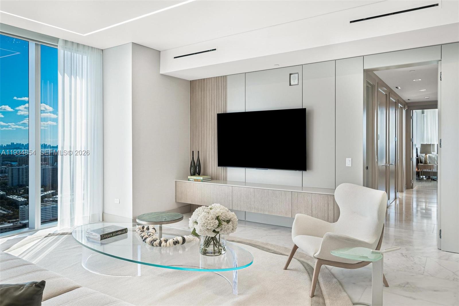 4003/4004 5 / 8 3252 sq. ft. $ 2025-12-23 0 Photo