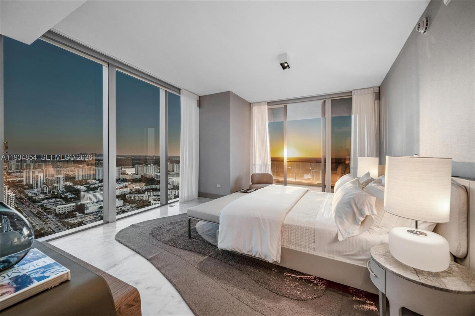 4003/4004 5 / 8 3252 sq. ft. $ 2025-12-23 0 Photo