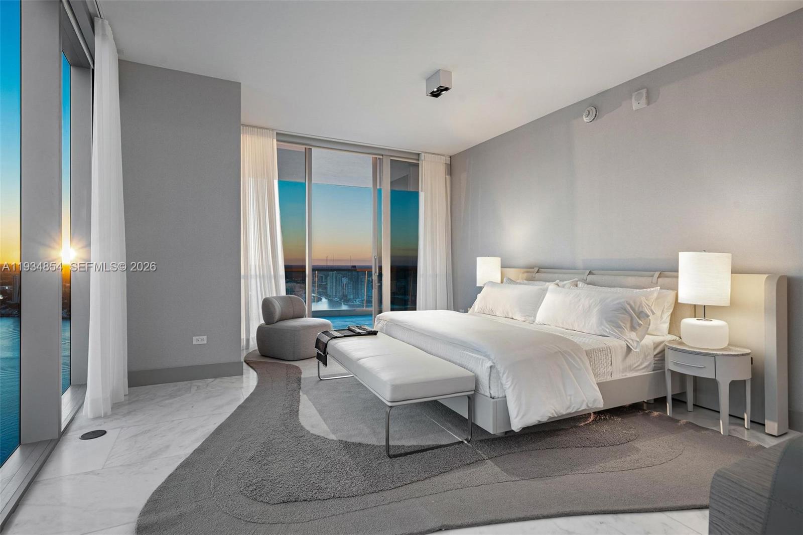 4003/4004 5 / 8 3252 sq. ft. $ 2025-12-23 0 Photo