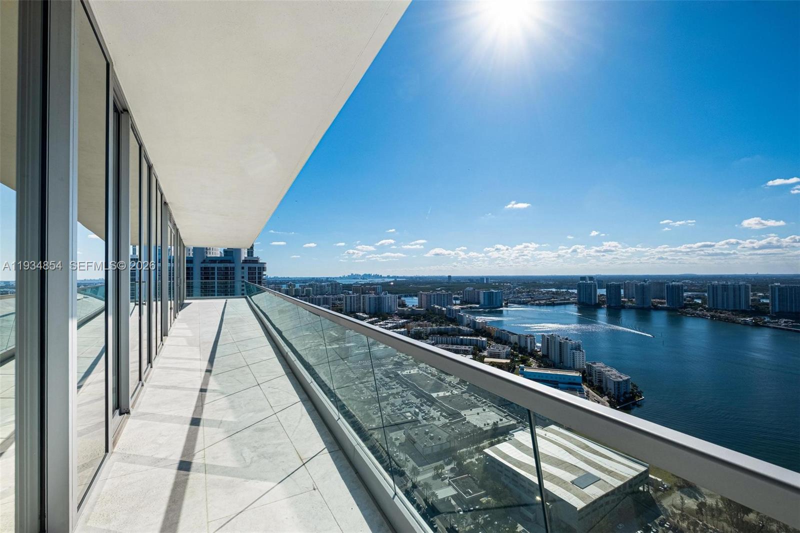 4003/4004 5 / 8 3252 sq. ft. $ 2025-12-23 0 Photo