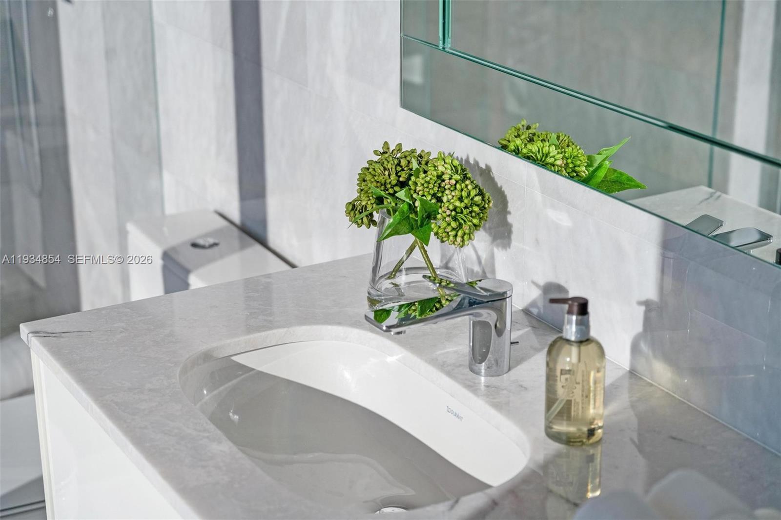 4003/4004 5 / 8 3252 sq. ft. $ 2025-12-23 0 Photo