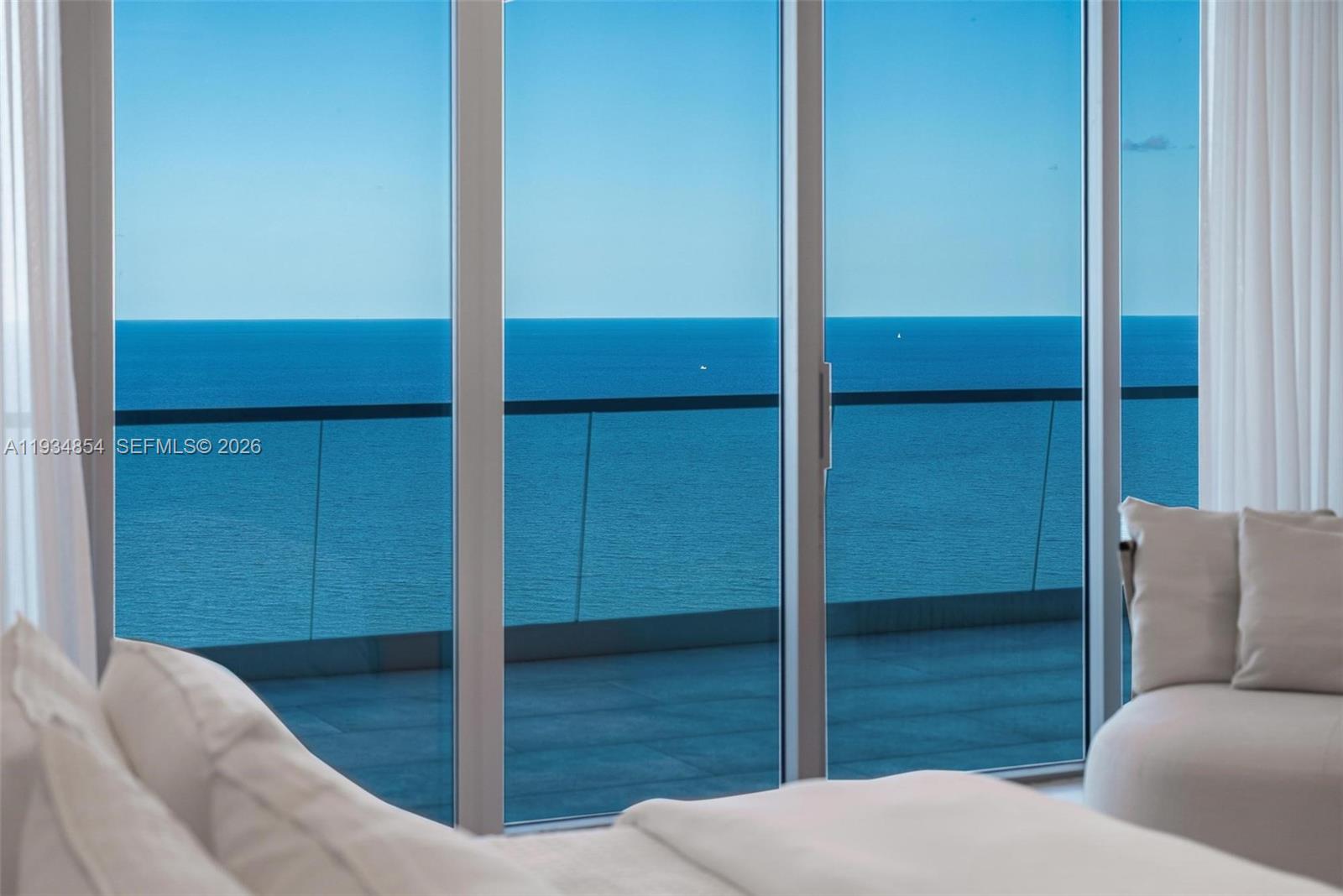 4003/4004 5 / 8 3252 sq. ft. $ 2025-12-23 0 Photo