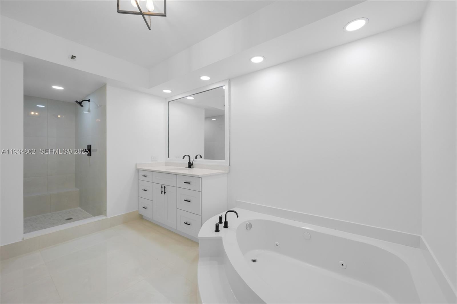 Photo of 20281 Country Club Dr  #501, Aventura, Florida, 33180 - 