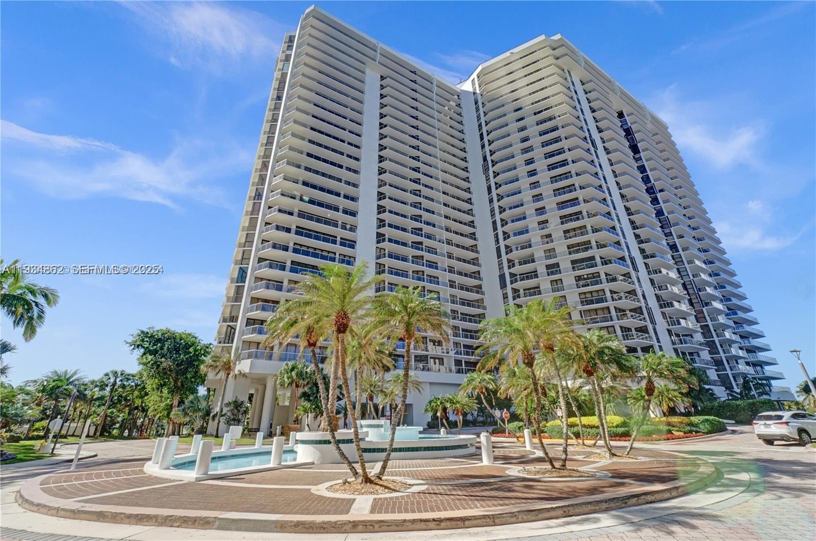 Photo of 20281 Country Club Dr  #501, Aventura, Florida, 33180 - 