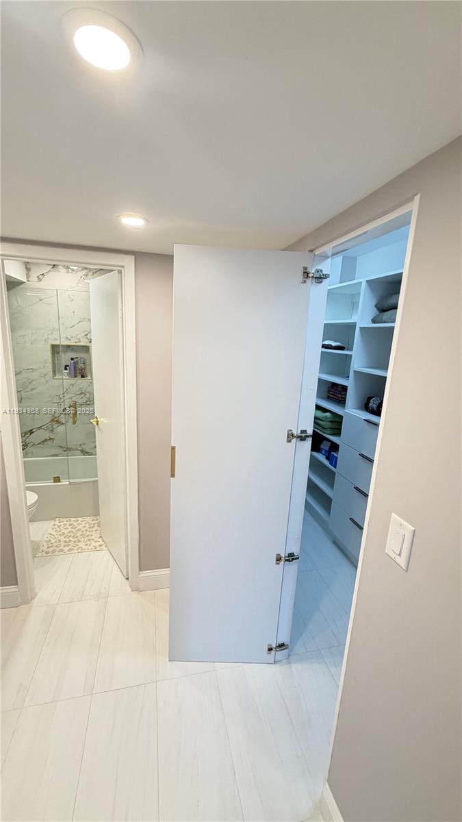 306 2 / 2 1521 sq. ft. $ 2025-12-23 0 Photo