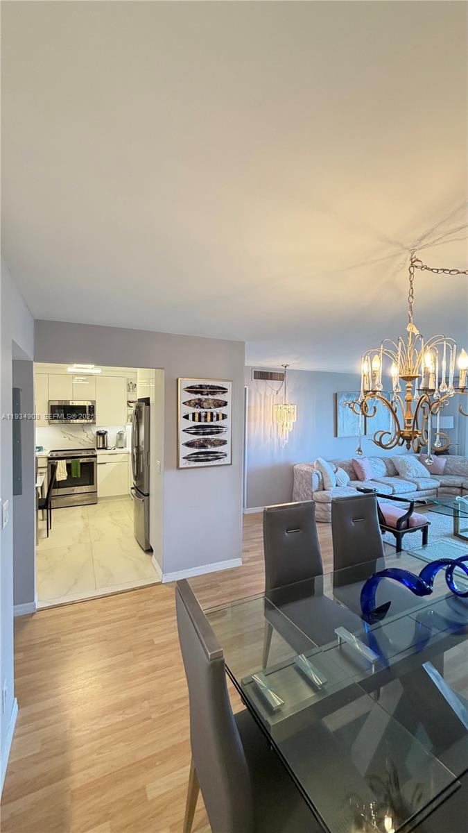 306 2 / 2 1521 sq. ft. $ 2025-12-23 0 Photo