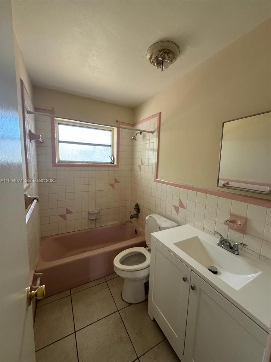 Ver detalles / 3185 sq. ft. $ 2025-12-23 0 foto