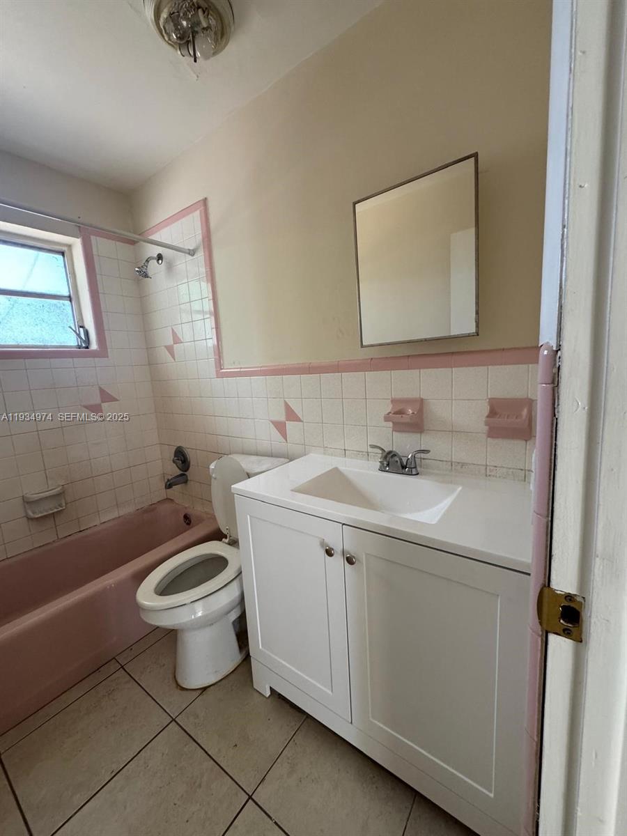 Ver detalles / 3185 sq. ft. $ 2025-12-23 0 foto