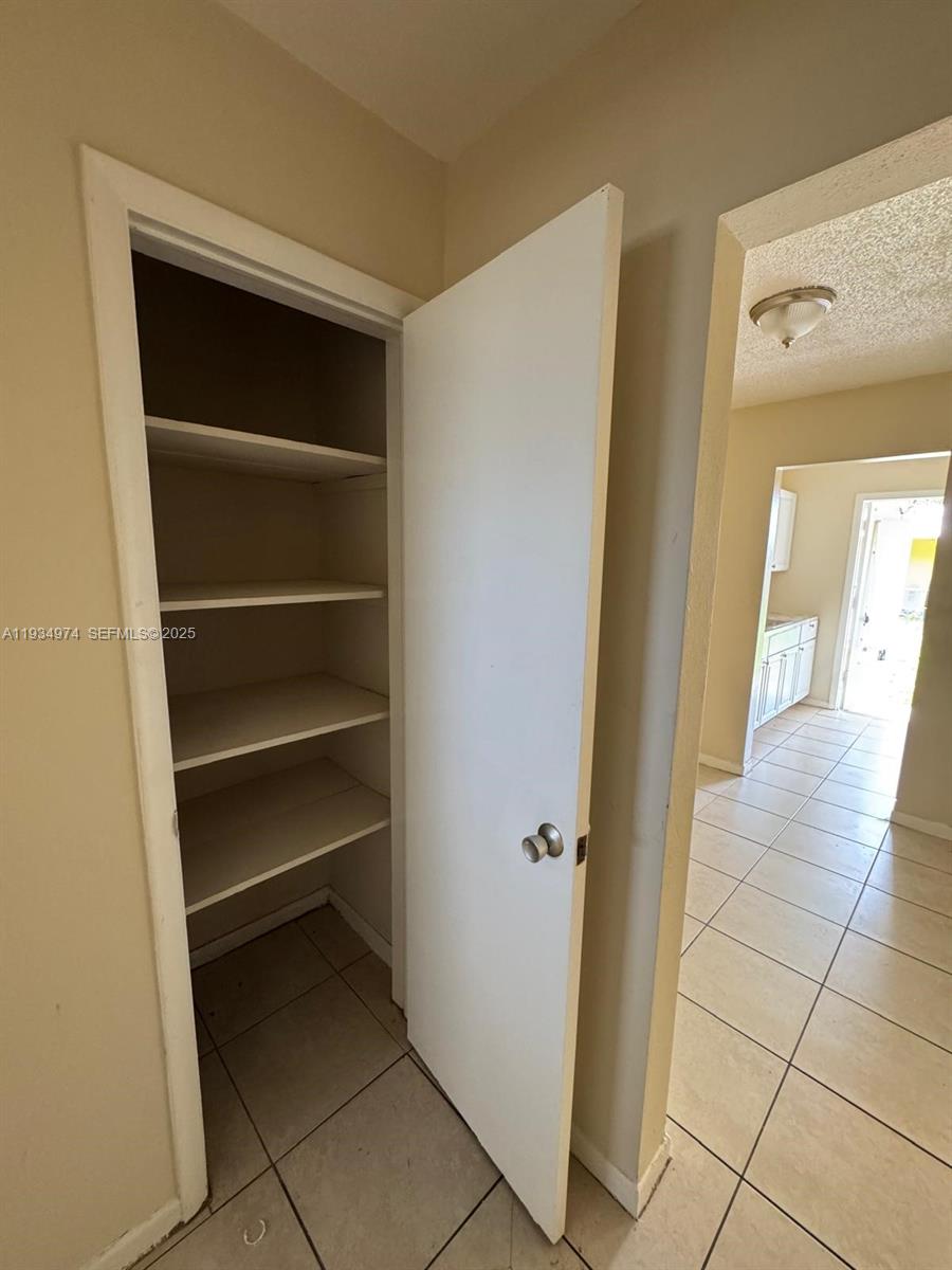 Ver detalles / 3185 sq. ft. $ 2025-12-23 0 foto