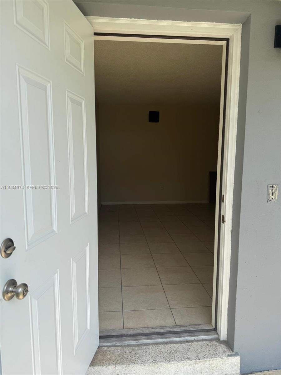 Ver detalles / 3185 sq. ft. $ 2025-12-23 0 foto