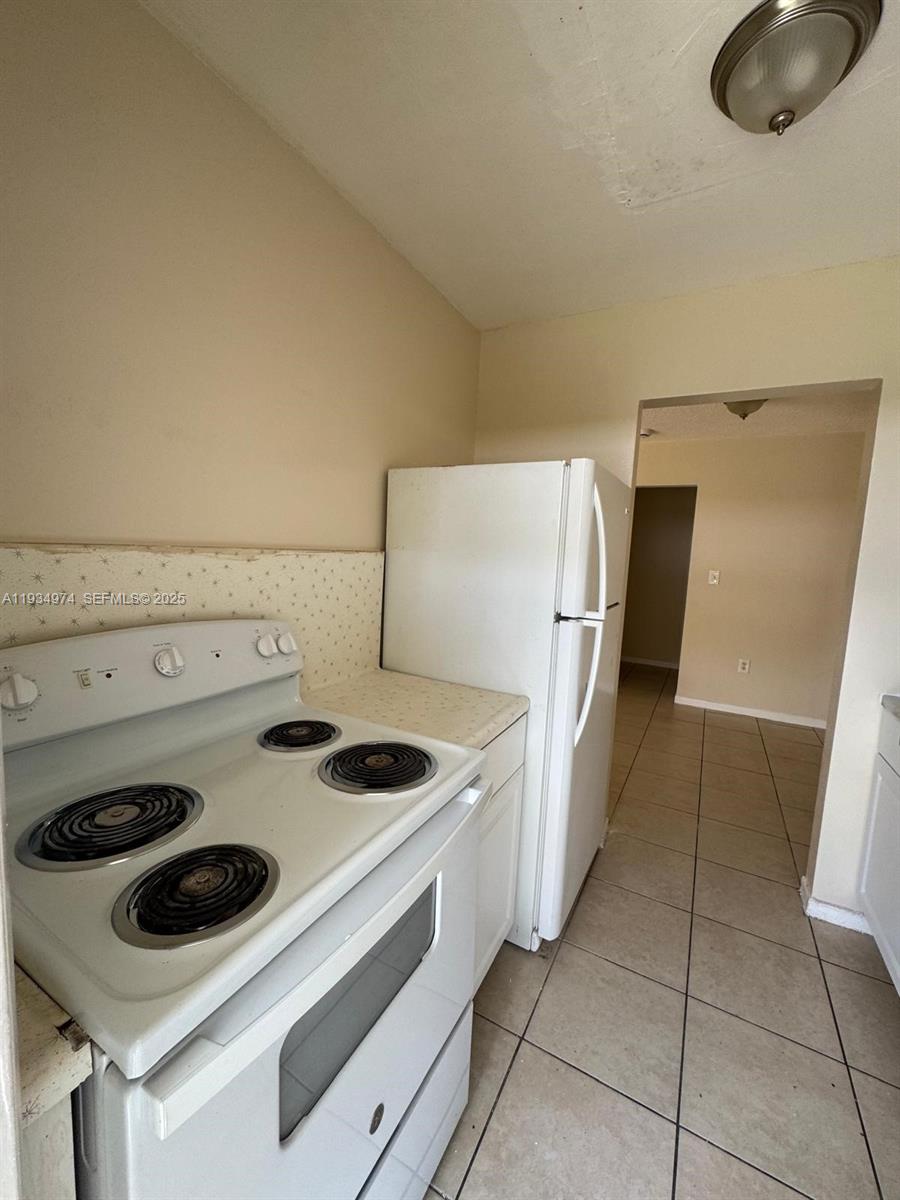 Ver detalles / 3185 sq. ft. $ 2025-12-23 0 foto