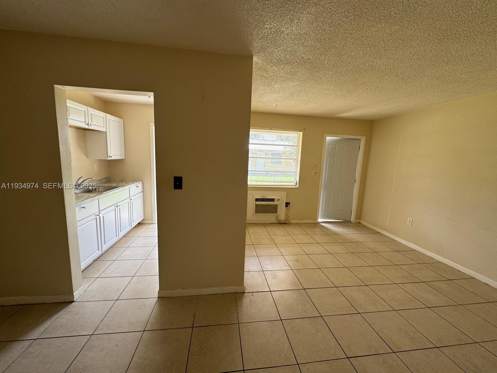 Ver detalles / 3185 sq. ft. $ 2025-12-23 0 foto