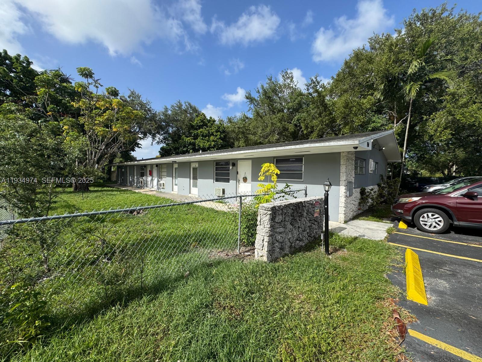 Ver detalles / 3185 sq. ft. $ 2025-12-23 0 foto