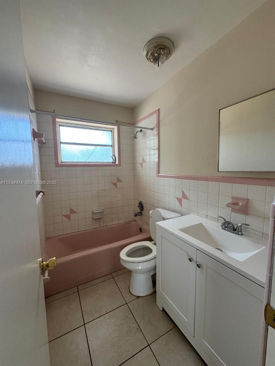 Ver detalles / 3185 sq. ft. $ 2025-12-23 0 foto