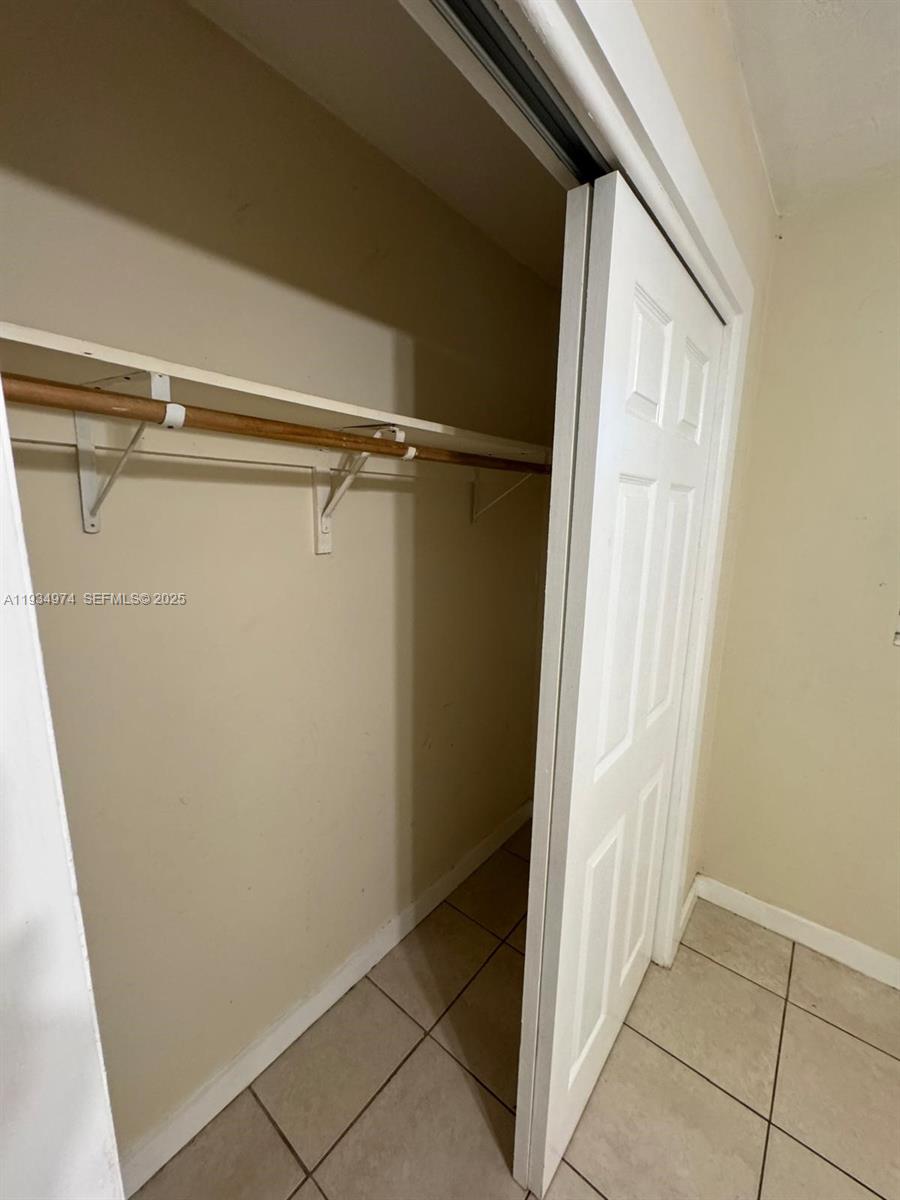 Ver detalles / 3185 sq. ft. $ 2025-12-23 0 foto