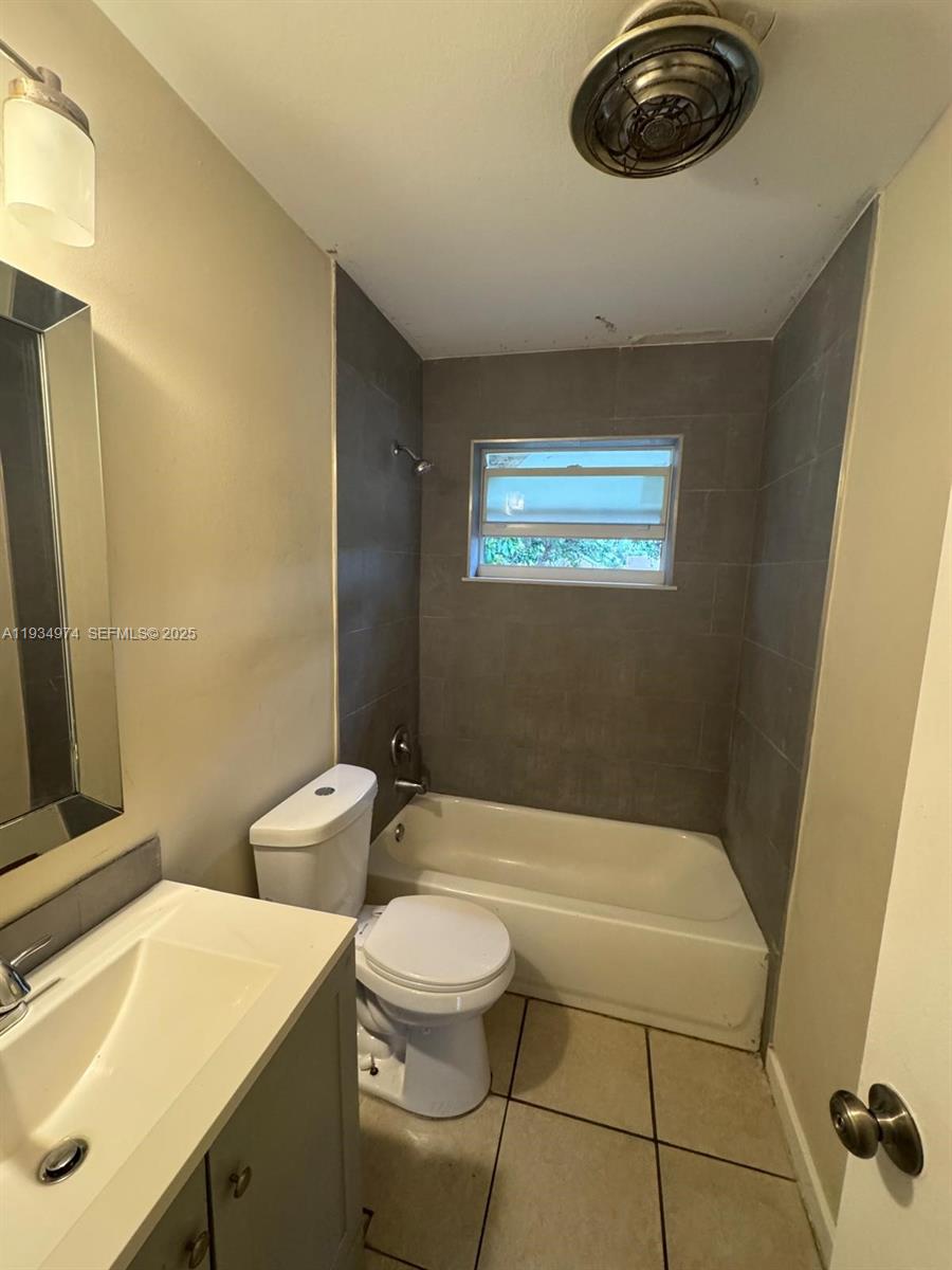 Ver detalles / 3185 sq. ft. $ 2025-12-23 0 foto