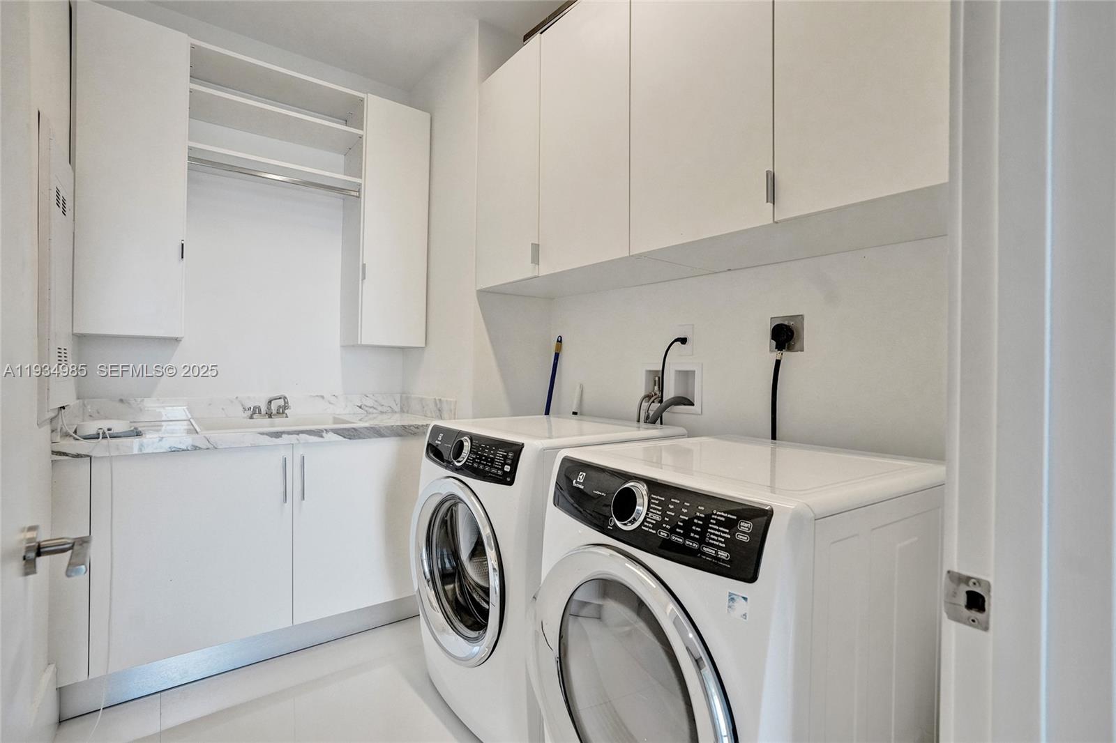 4-TS-04 4 / 5 4695 sq. ft. $ 2025-12-23 0 Photo