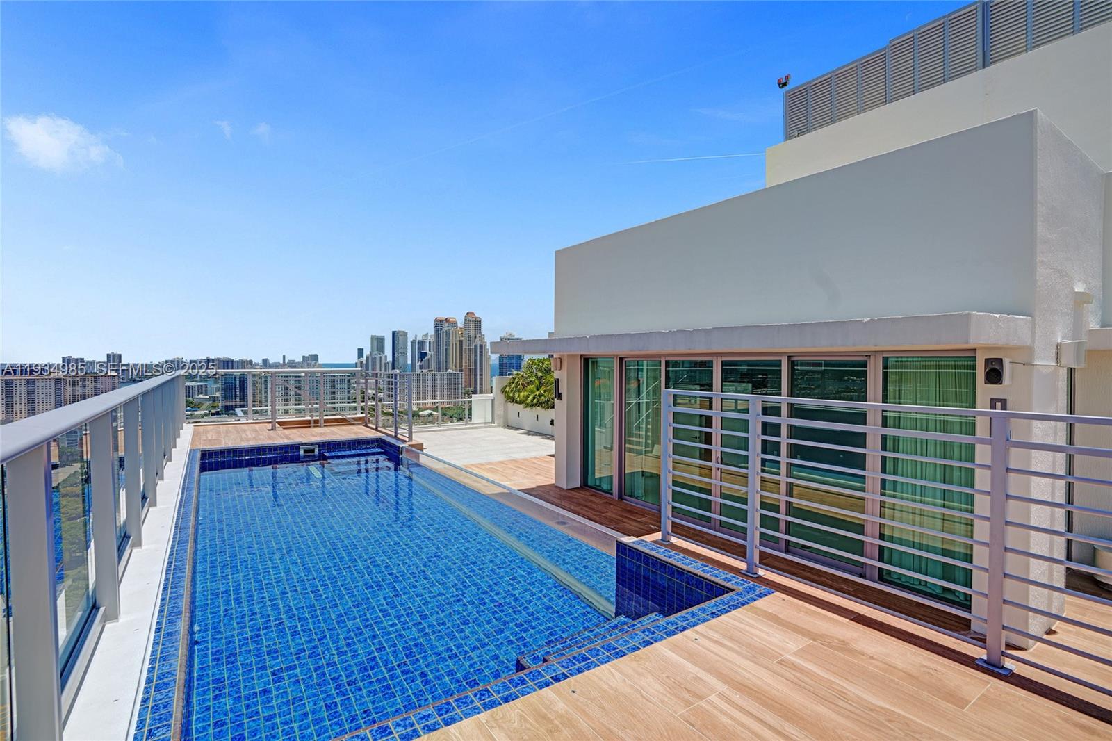 4-TS-04 4 / 5 4695 sq. ft. $ 2025-12-23 0 Photo