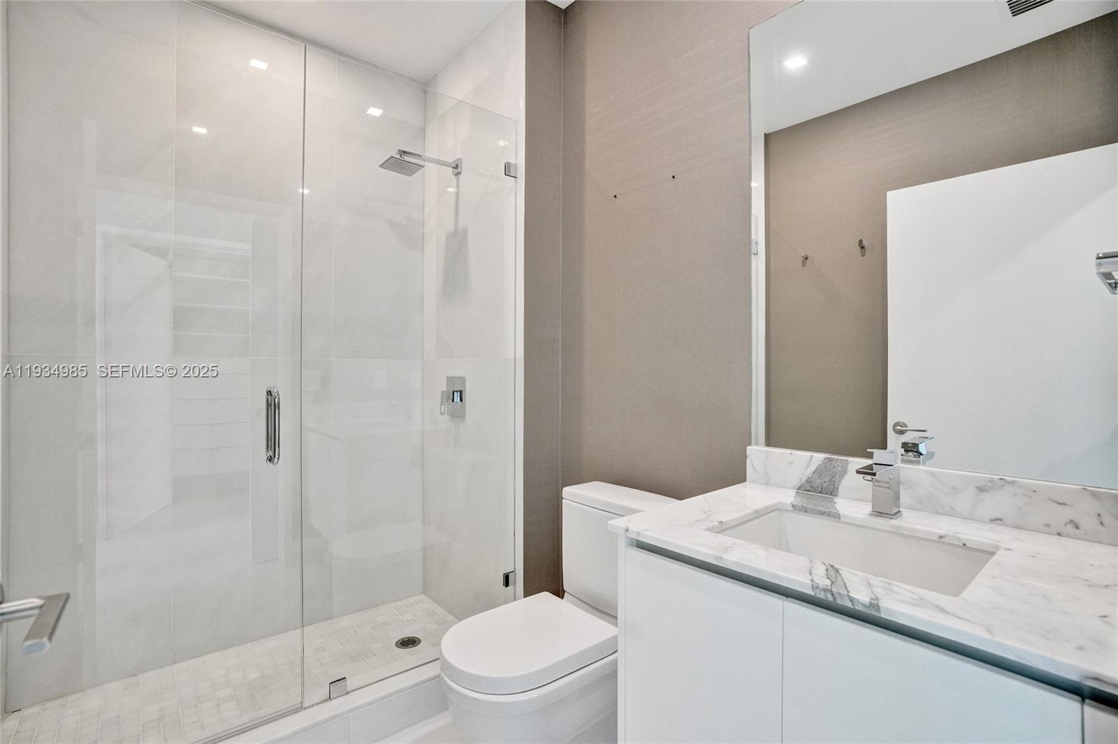 4-TS-04 4 / 5 4695 sq. ft. $ 2025-12-23 0 Photo