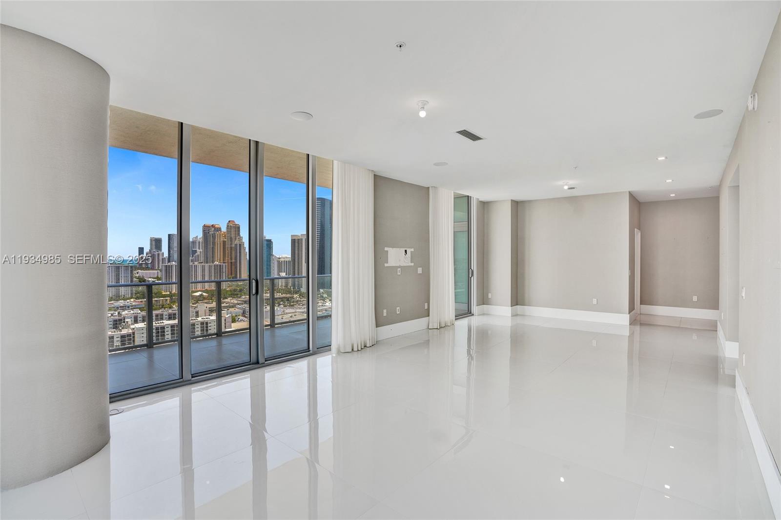 4-TS-04 4 / 5 4695 sq. ft. $ 2025-12-23 0 Photo