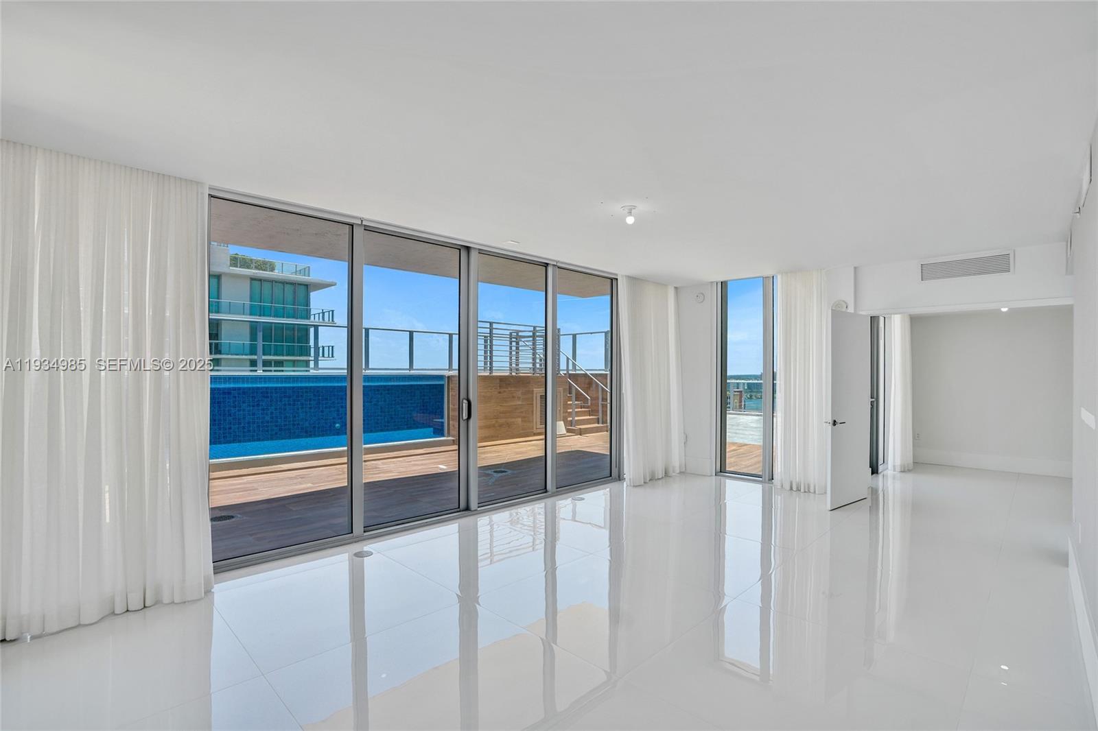 4-TS-04 4 / 5 4695 sq. ft. $ 2025-12-23 0 Photo