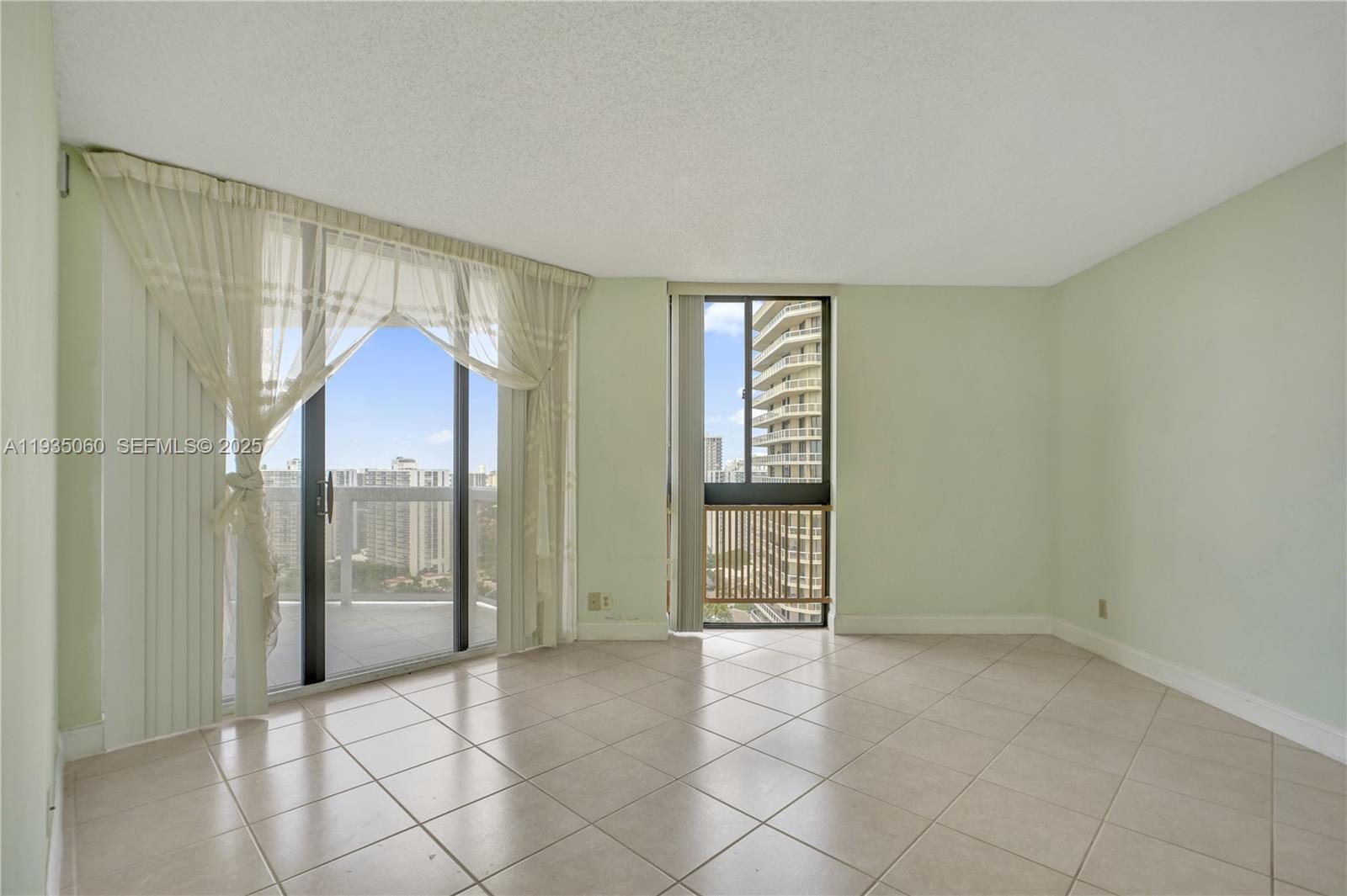 Photo of 20185 Country Club Dr  #2209, Aventura, Florida, 33180 - 