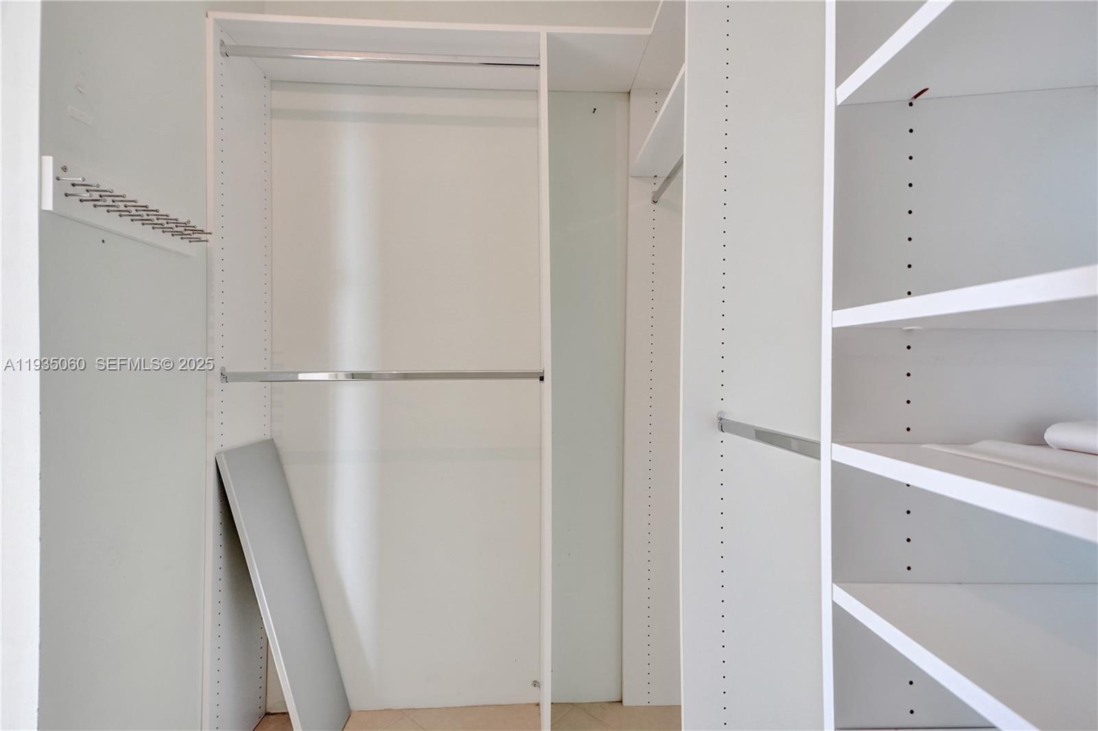 Photo of 20185 Country Club Dr  #2209, Aventura, Florida, 33180 - 