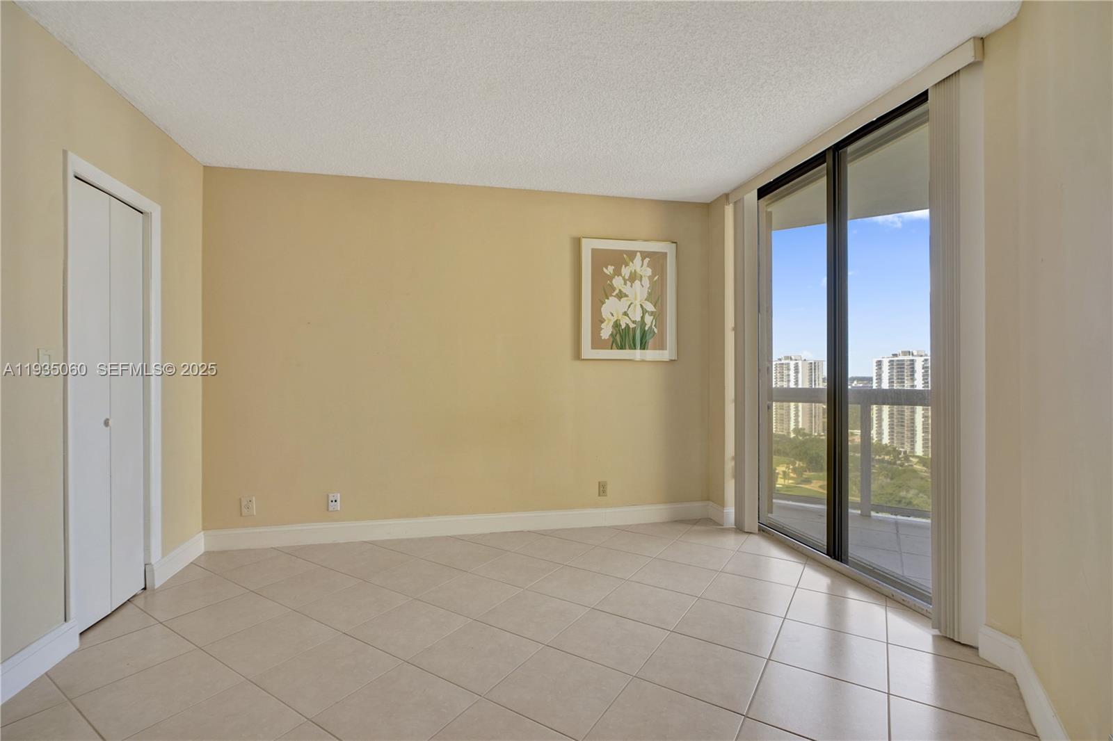 Photo of 20185 Country Club Dr  #2209, Aventura, Florida, 33180 - 