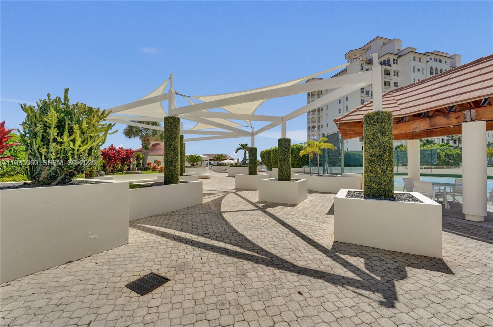 Photo of 20185 Country Club Dr  #2209, Aventura, Florida, 33180 - 