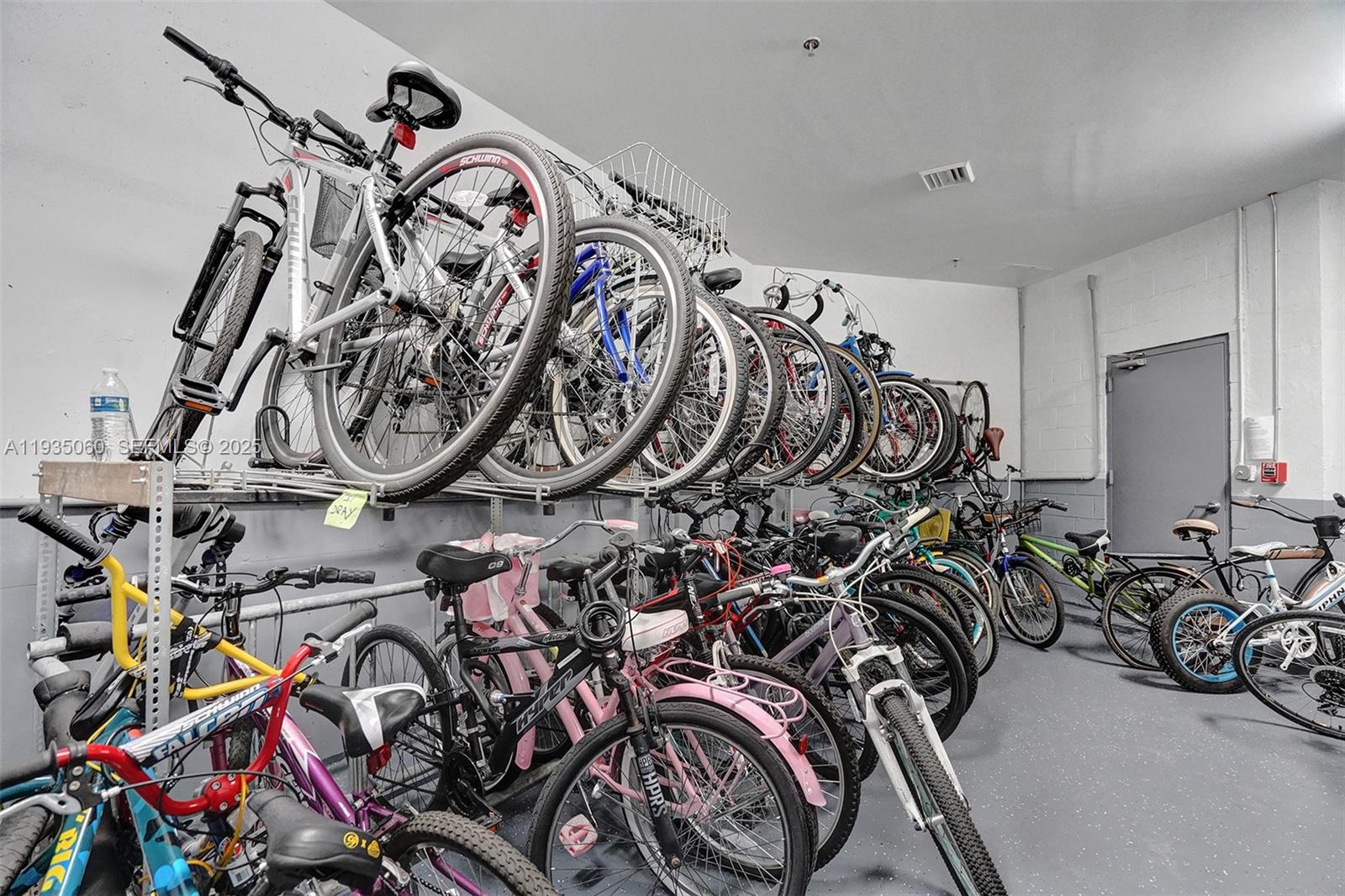 Photo of 20185 Country Club Dr  #2209, Aventura, Florida, 33180 - 