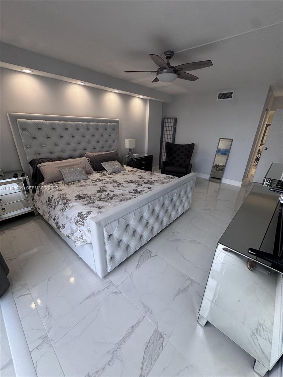 Photo of 1500 Ocean Dr  #10J, Hollywood, Florida, 33019 - 