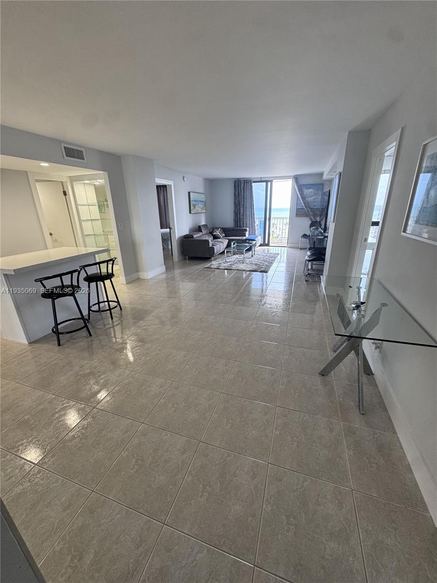 Photo of 1500 Ocean Dr  #10J, Hollywood, Florida, 33019 - 