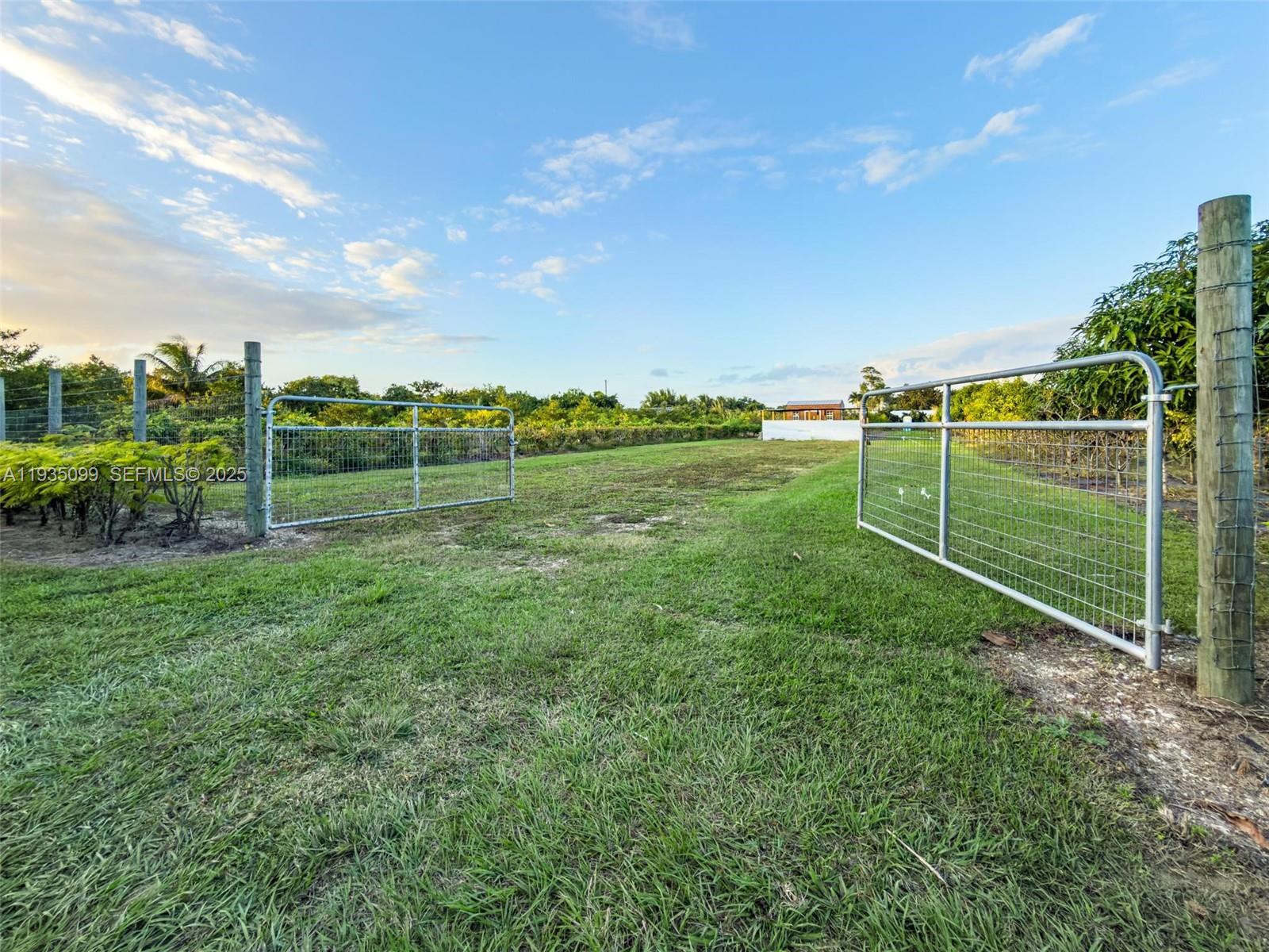   /   sq. ft. $ 2025-12-24 0 Photo