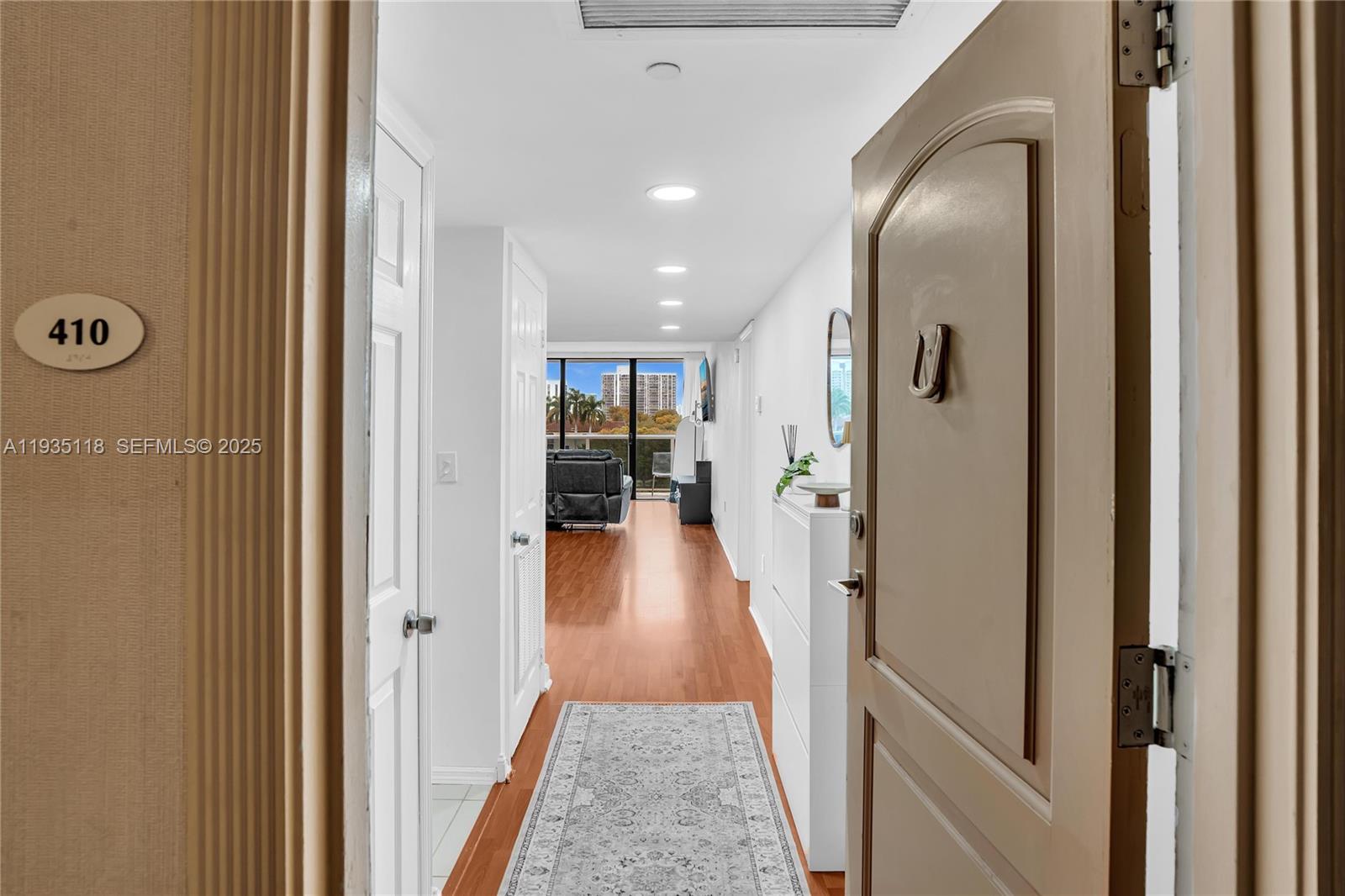 Photo of 3675 Country Club Dr #410, Aventura, Florida, 33180 -