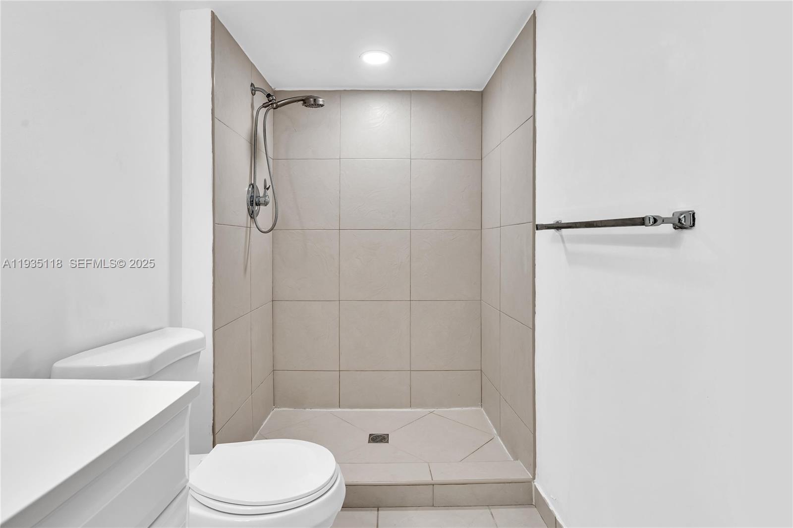 Photo of 3675 Country Club Dr #410, Aventura, Florida, 33180 -