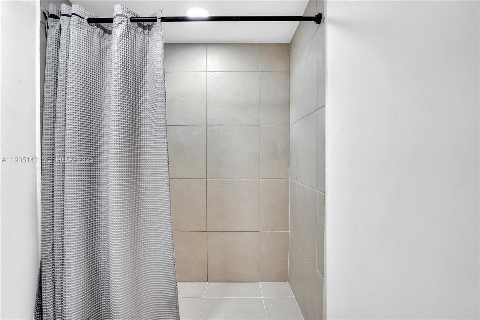 Photo of 3675 Country Club Dr #410, Aventura, Florida, 33180 -