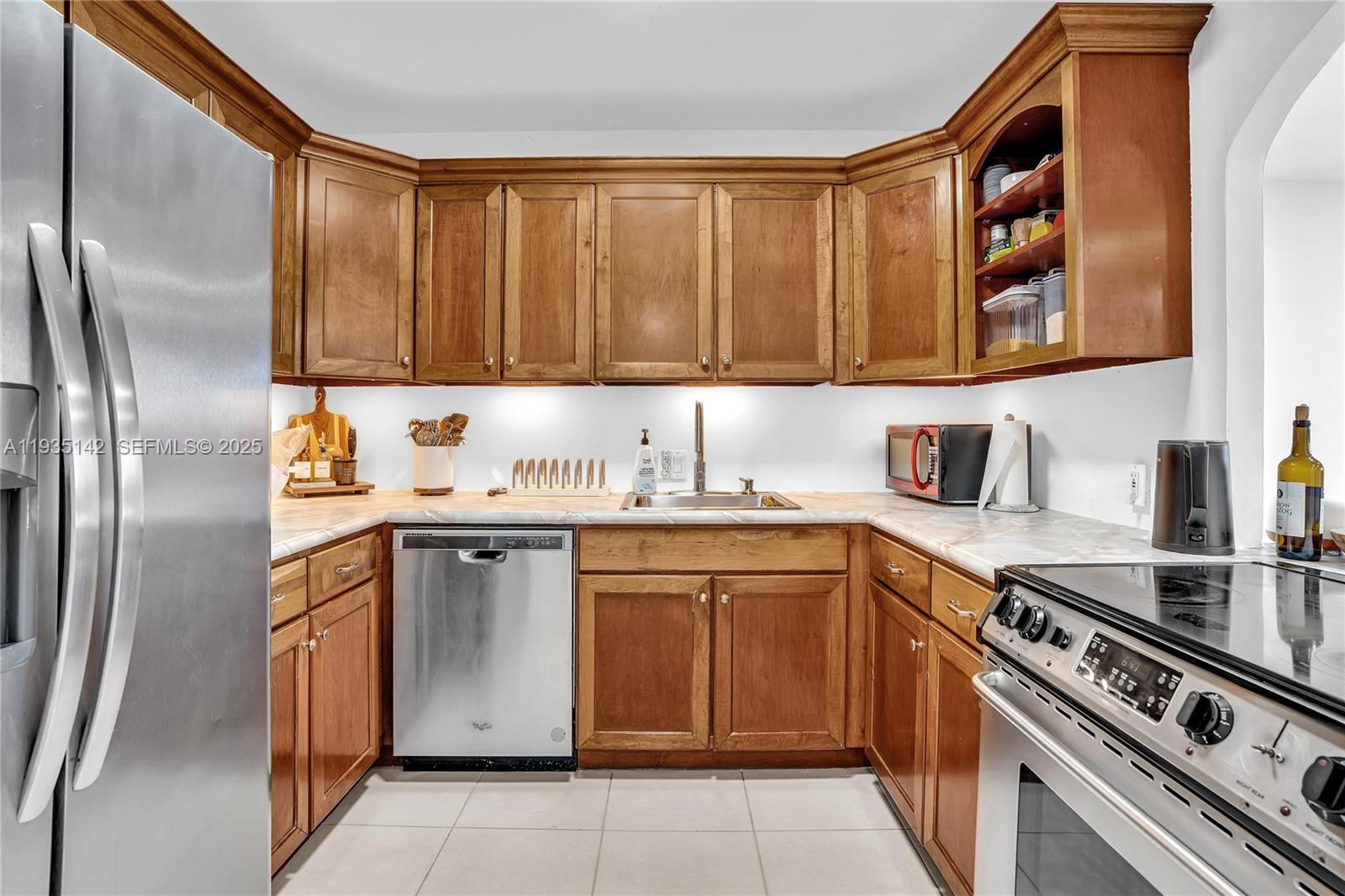 Photo of 3675 Country Club Dr #410, Aventura, Florida, 33180 -