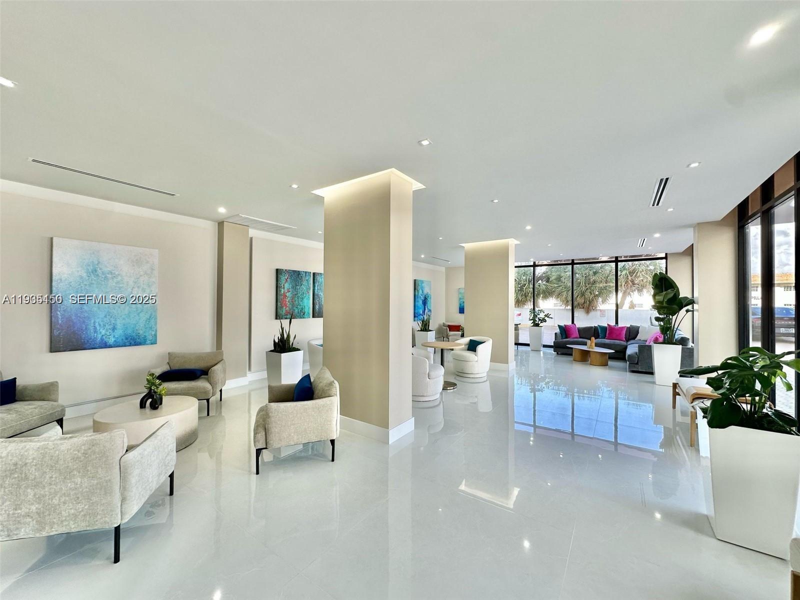 Photo of 2401 Ocean Dr  #707, Hollywood, Florida, 33019 - 