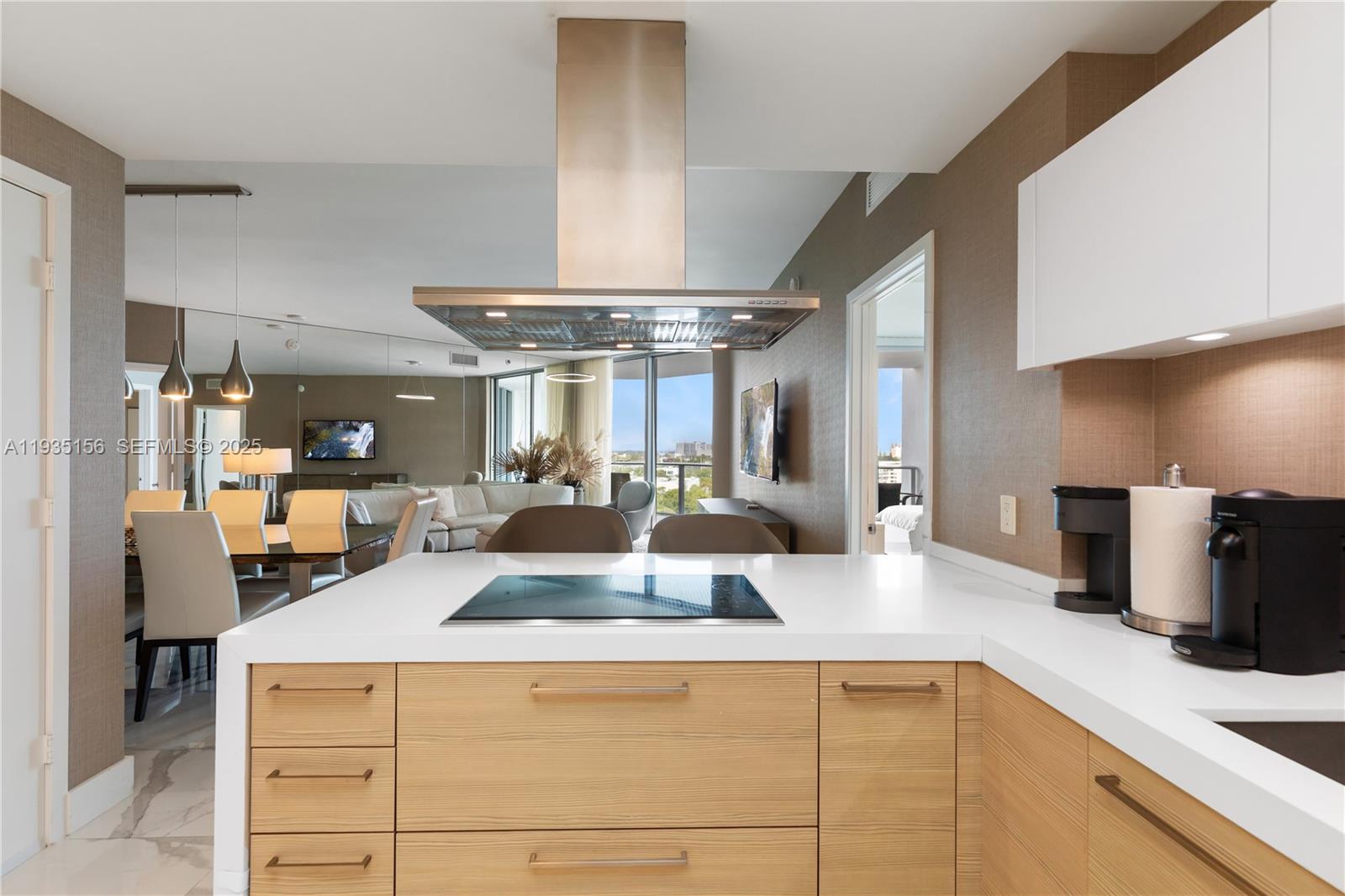 Photo of 17301 Biscayne Blvd #908, North Miami Beach, Florida, 33160 -