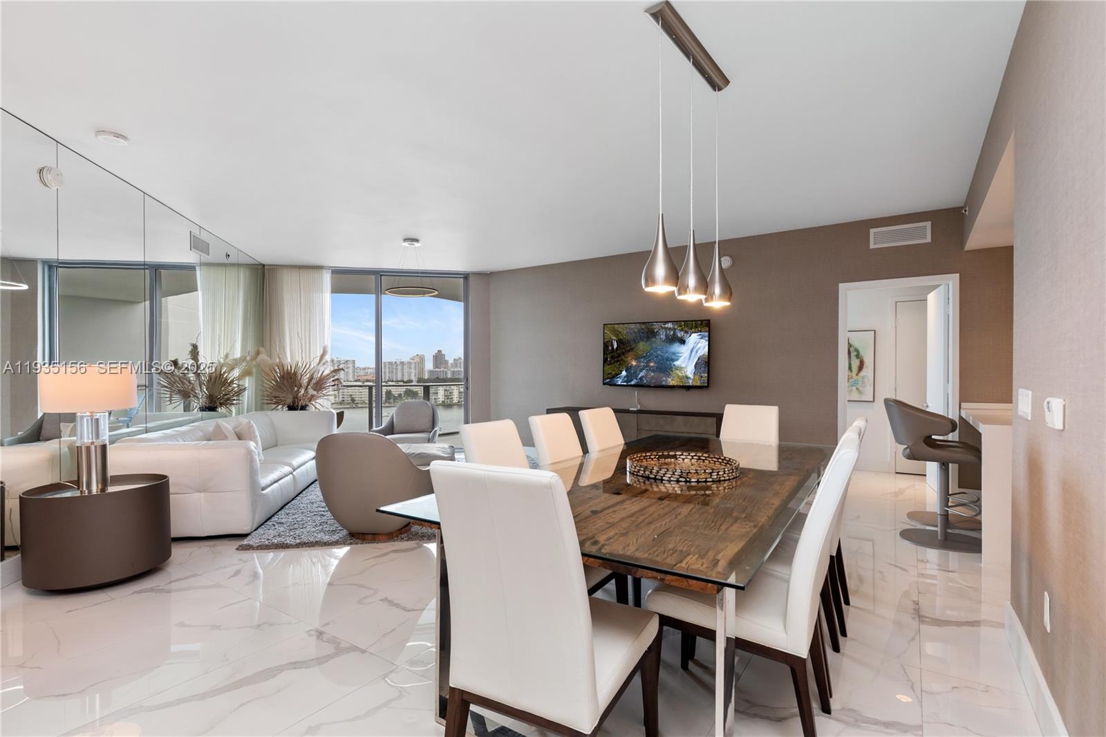 Photo of 17301 Biscayne Blvd #908, North Miami Beach, Florida, 33160 -